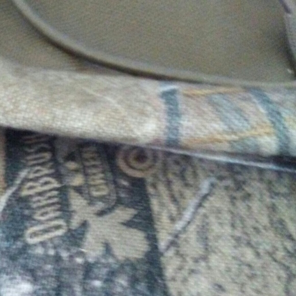 Back pack - Picture 3 of 3